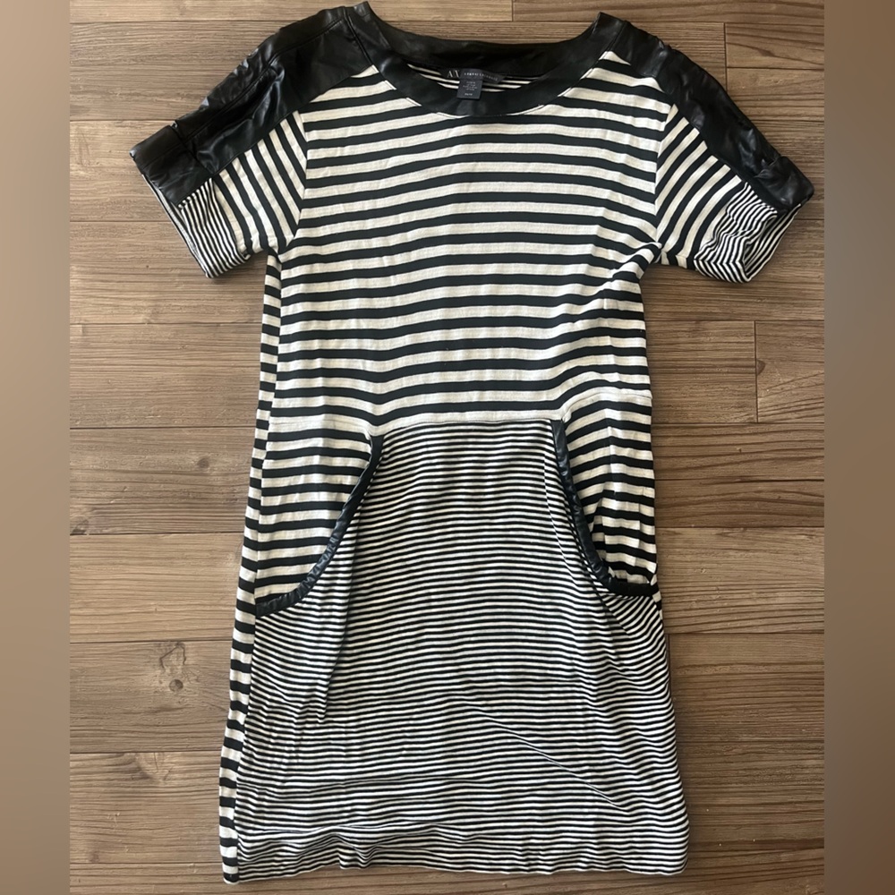 (Armani Exchange) Soft tunic-style dress in black/white stripe